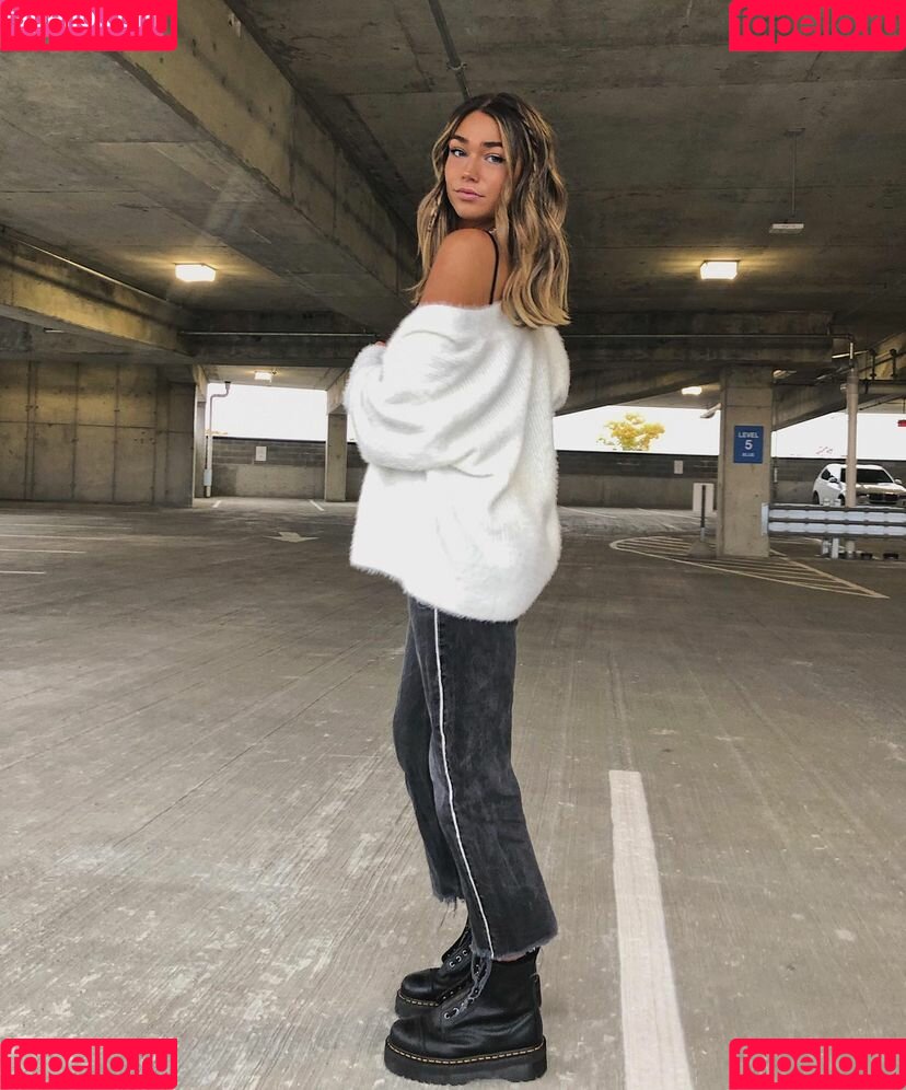 Leah Martin Onlyfans Photo Gallery 