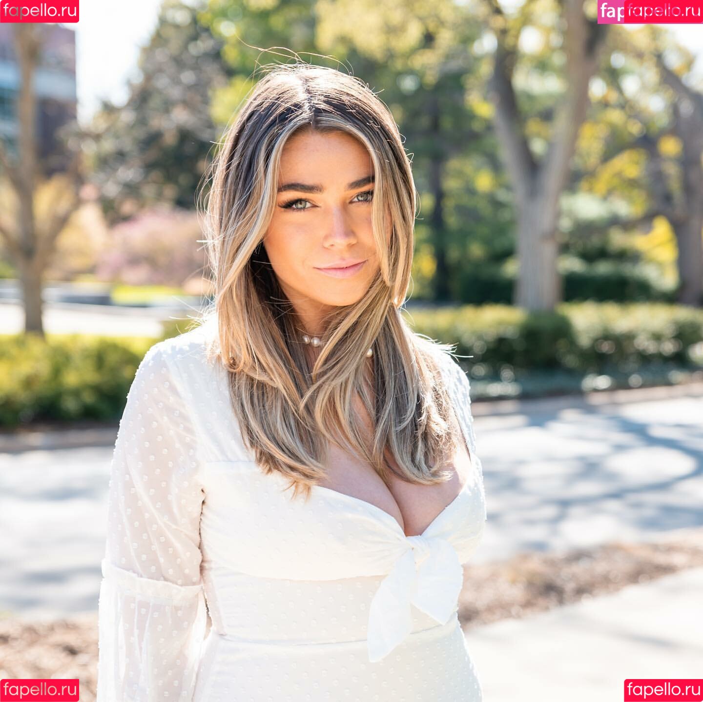 Leah Martin Onlyfans Photo Gallery 