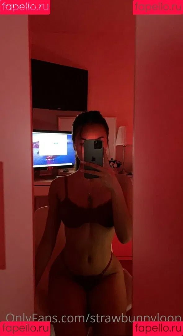 Lily Luen Onlyfans Photo Gallery 