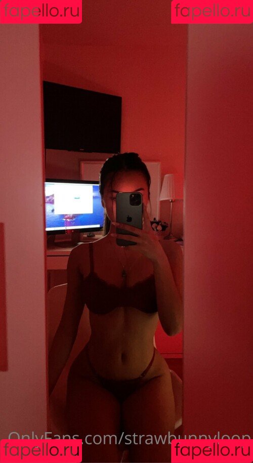 Lily Luen Onlyfans Photo Gallery 