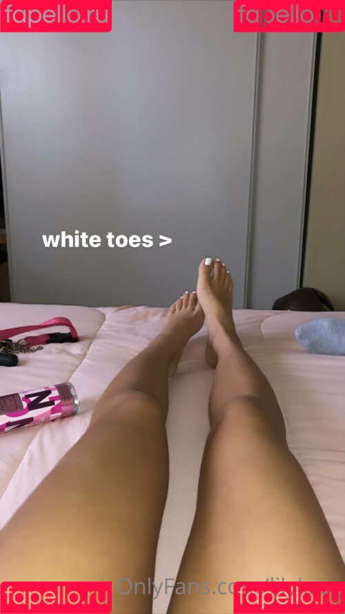 Lily Luen Onlyfans Photo Gallery 