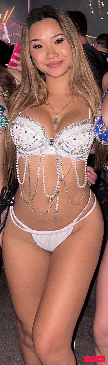 Lily Luen Nude Onlyfans Photo 47