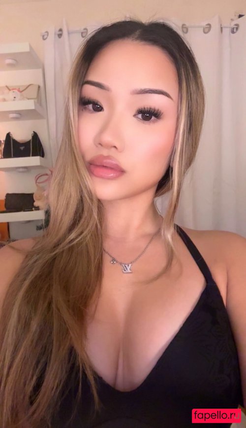 Lily Luen Nude Onlyfans Photo 3