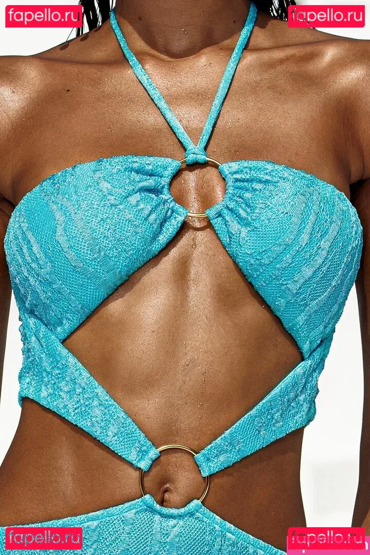 Bruna Lirio Onlyfans Photo Gallery 