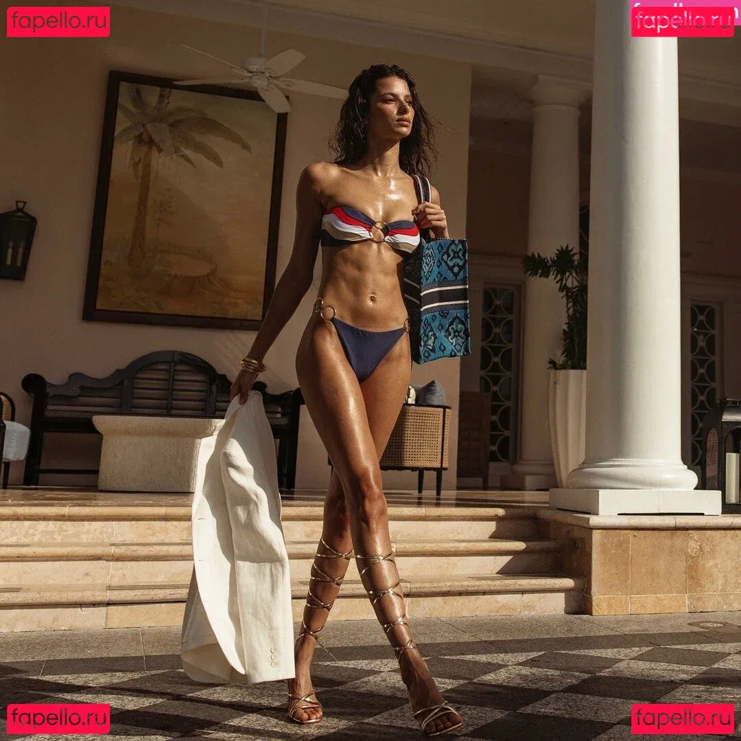 Bruna Lirio Onlyfans Photo Gallery 