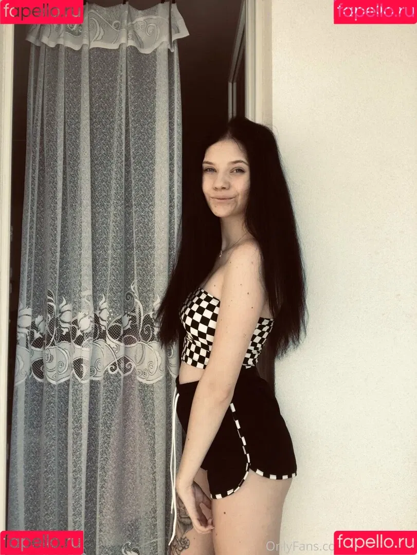 zuzaninka1 Onlyfans Photo Gallery 