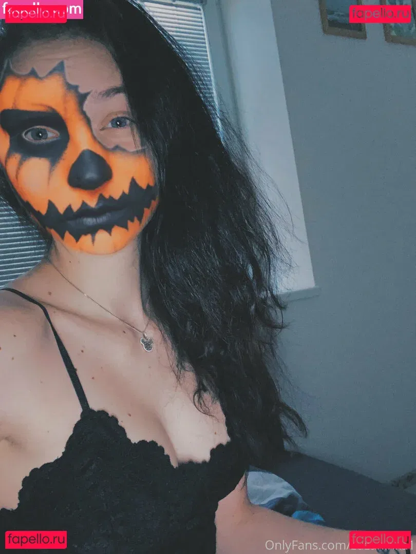 zuzaninka1 Onlyfans Photo Gallery 