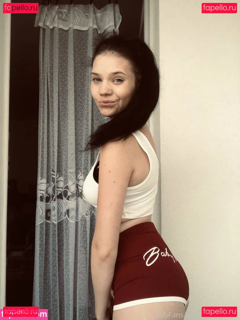 zuzaninka1 Onlyfans Photo Gallery 