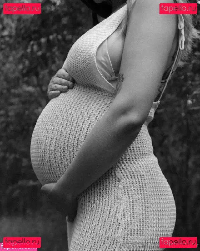 itiscallievip Onlyfans Photo Gallery 