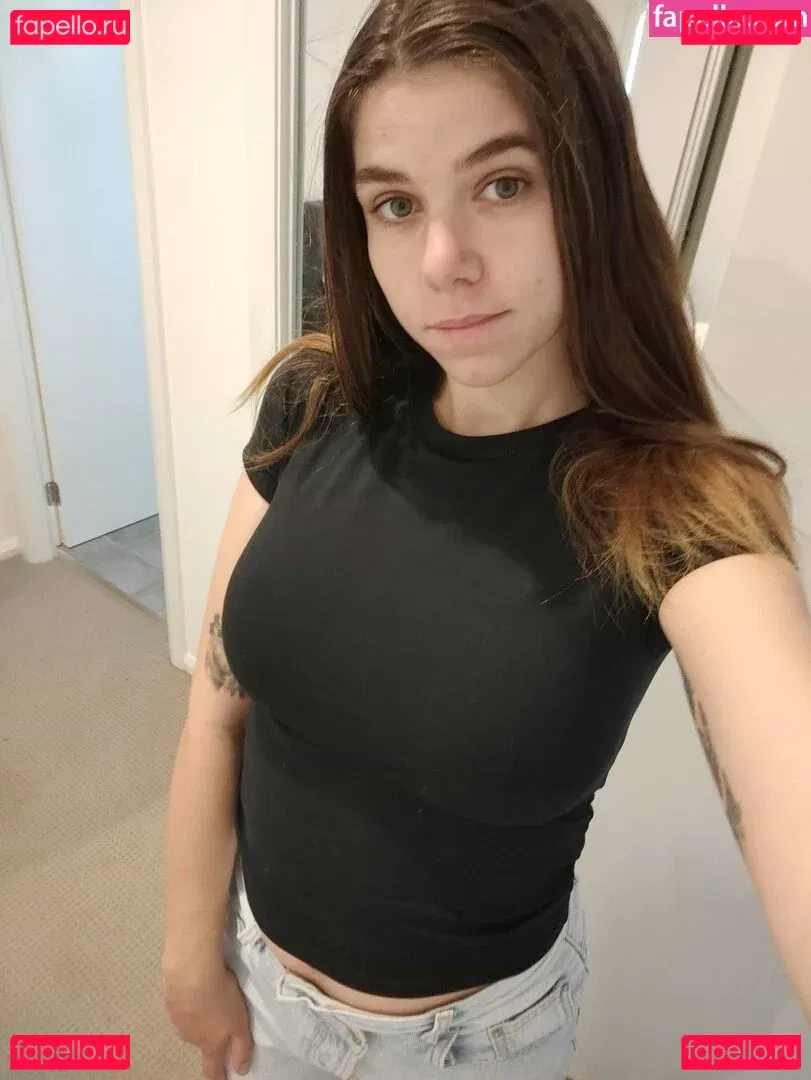 itiscallievip Onlyfans Photo Gallery 