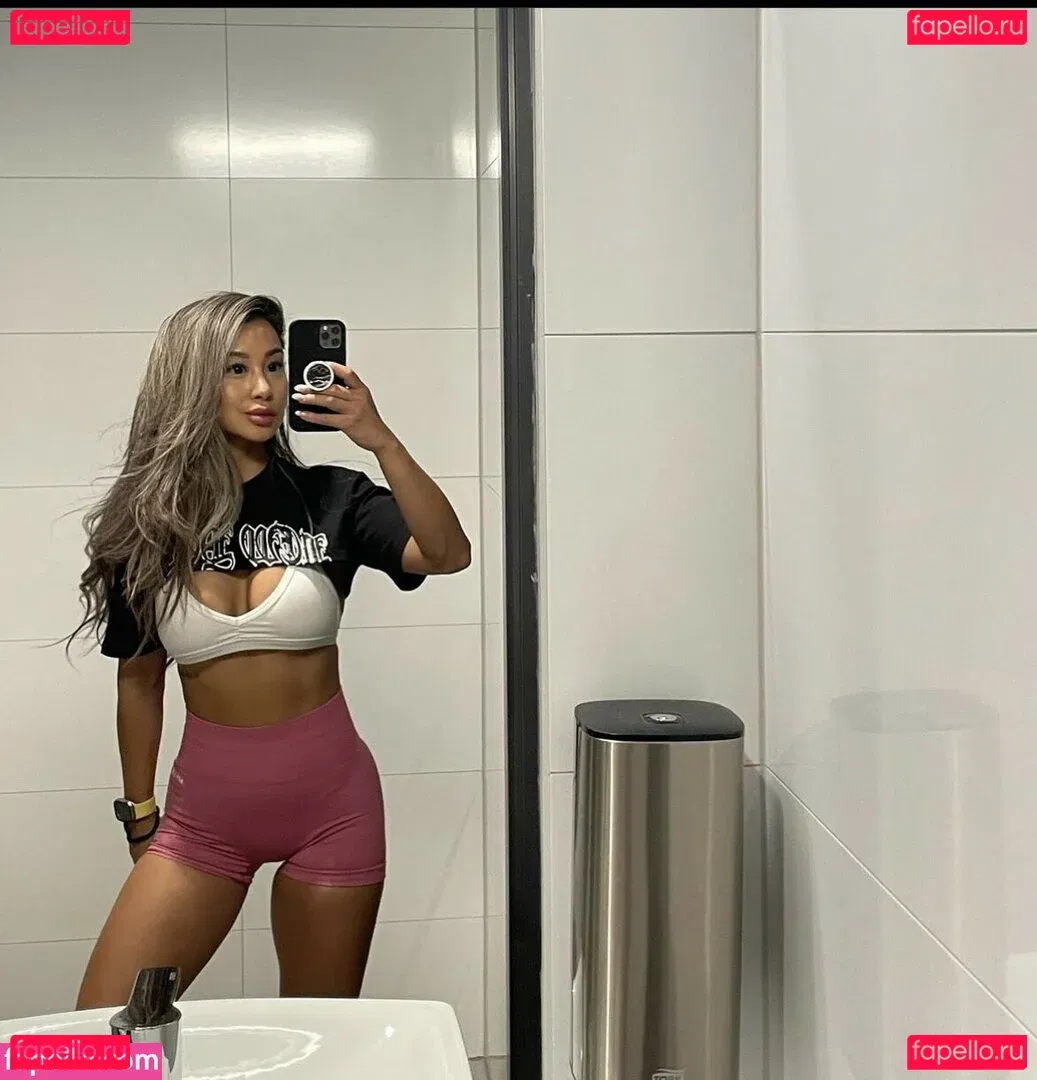 theaphysique Onlyfans Photo Gallery 