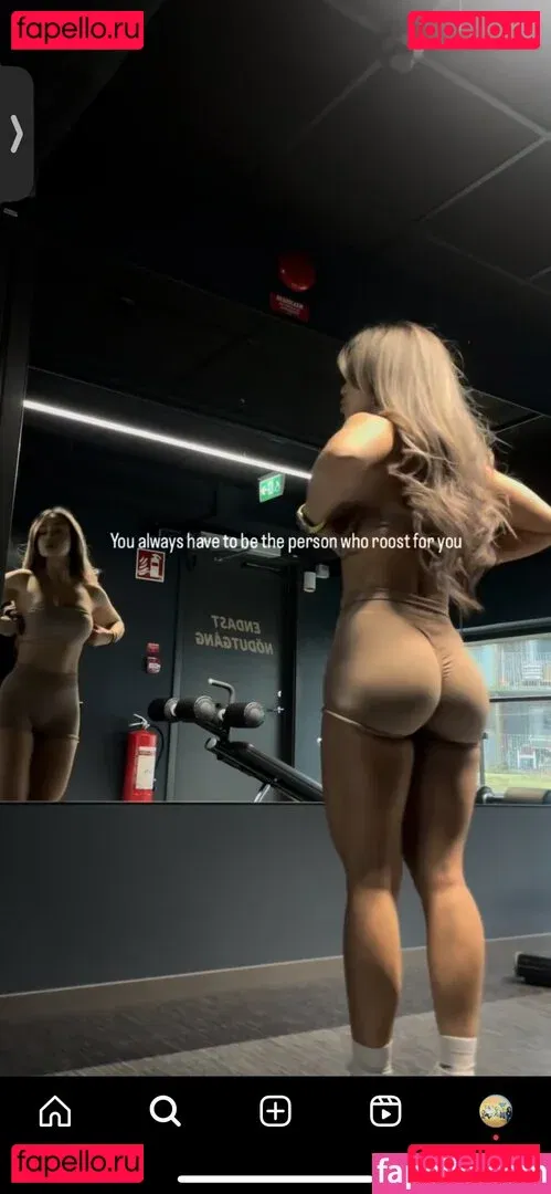 theaphysique Onlyfans Photo Gallery 