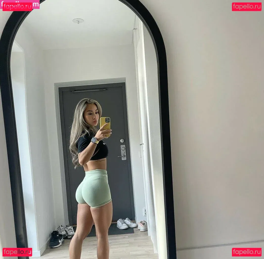 theaphysique Onlyfans Photo Gallery 