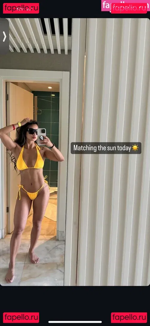 theaphysique Onlyfans Photo Gallery 