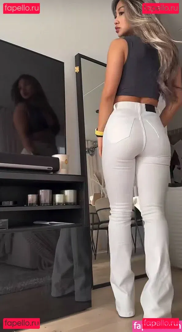 theaphysique Onlyfans Photo Gallery 