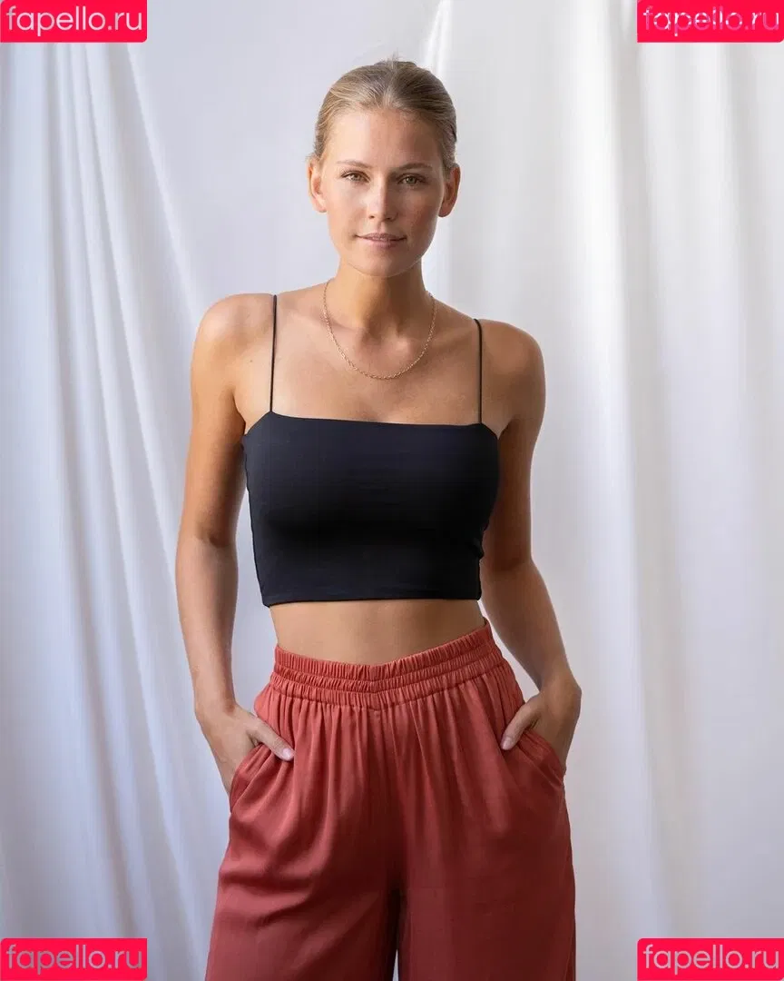 Melanie Kroll Onlyfans Photo Gallery 