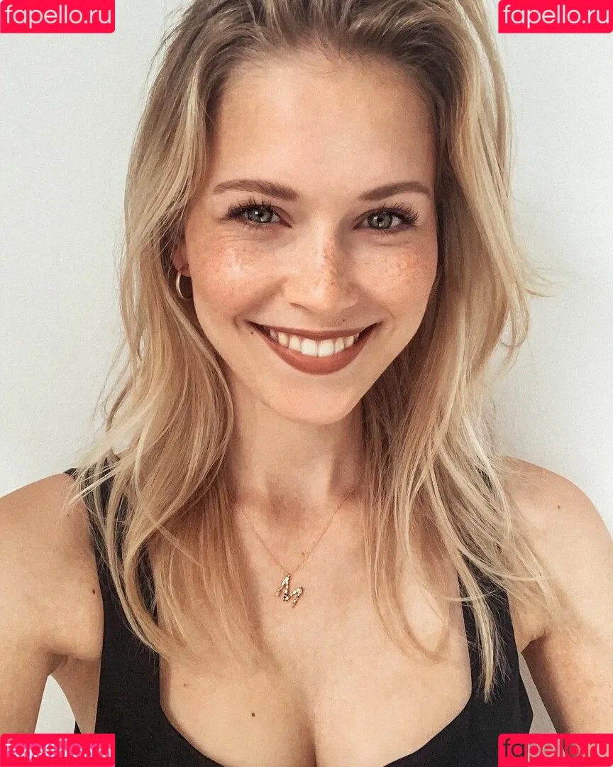 Melanie Kroll Onlyfans Photo Gallery 