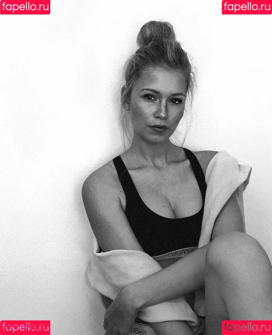 Melanie Kroll Onlyfans Photo Gallery 