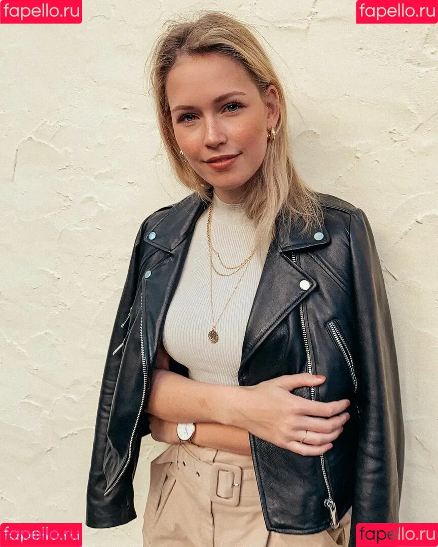 Melanie Kroll Onlyfans Photo Gallery 