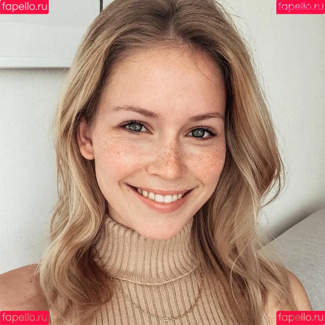 Melanie Kroll Onlyfans Photo Gallery 