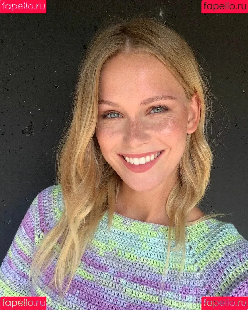 Melanie Kroll Onlyfans Photo Gallery 