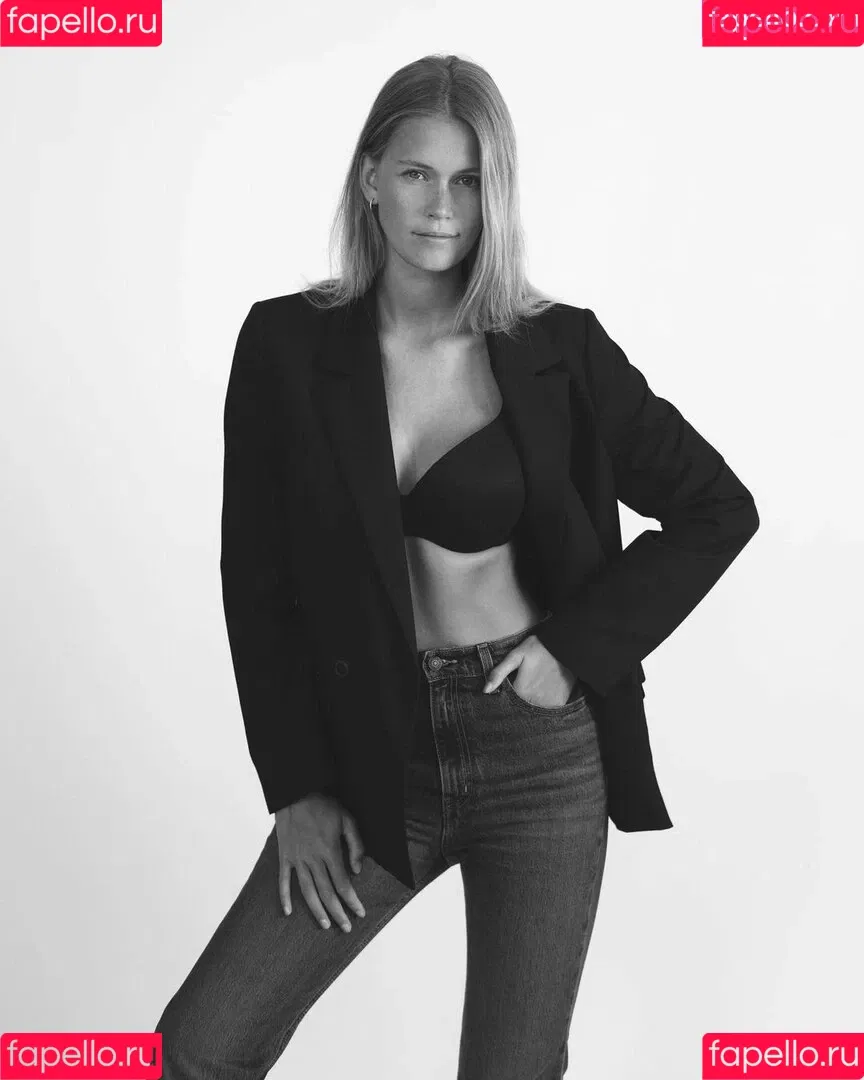Melanie Kroll Onlyfans Photo Gallery 