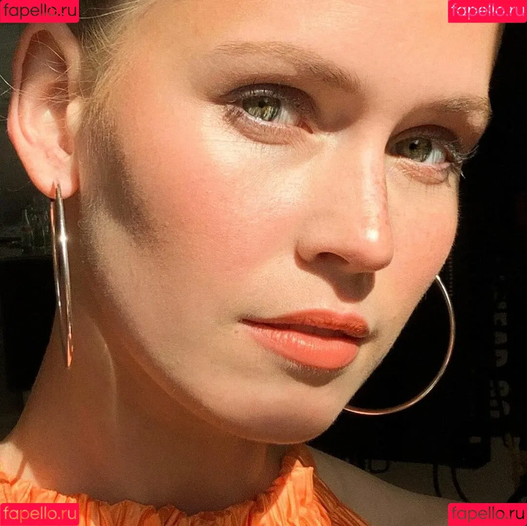 Melanie Kroll Onlyfans Photo Gallery 