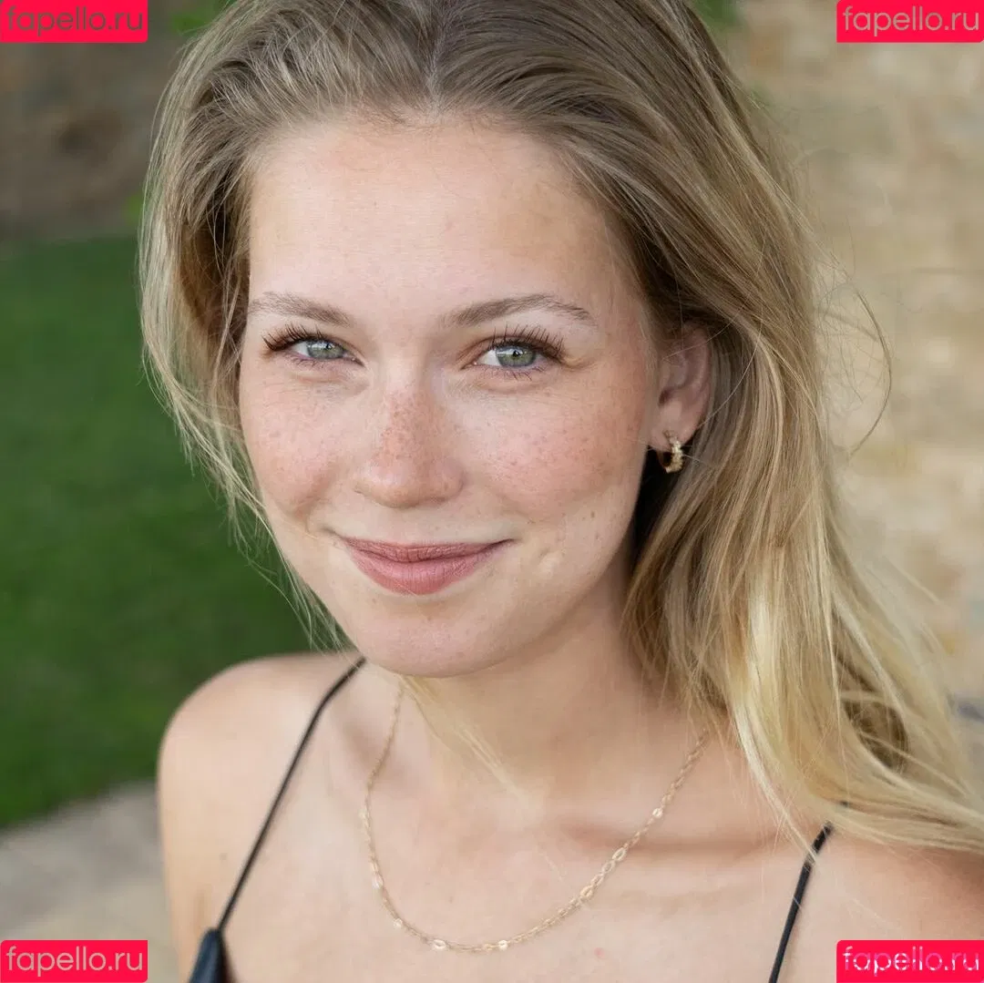 Melanie Kroll Onlyfans Photo Gallery 