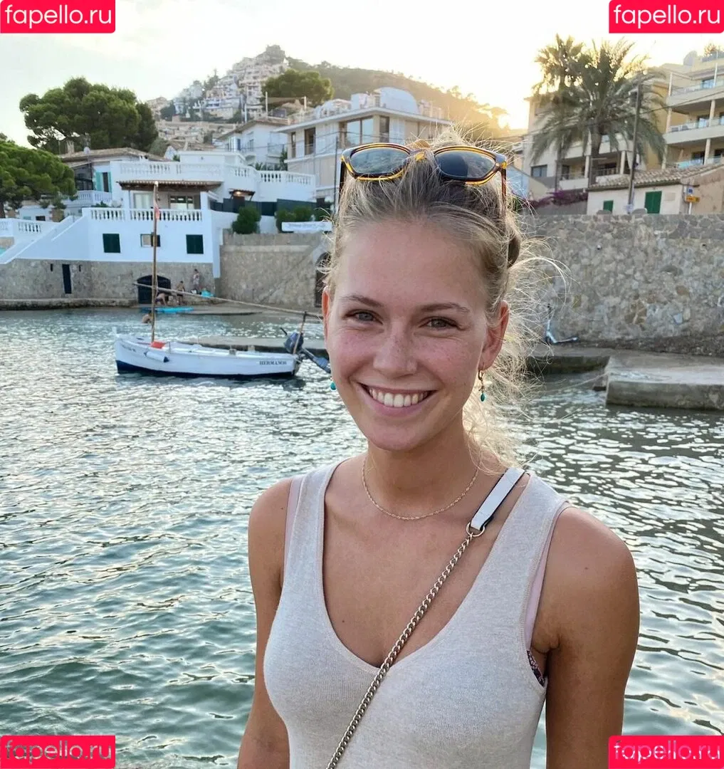 Melanie Kroll Onlyfans Photo Gallery 