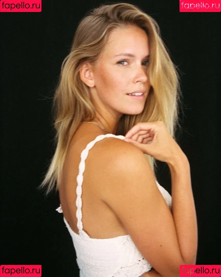 Melanie Kroll Onlyfans Photo Gallery 