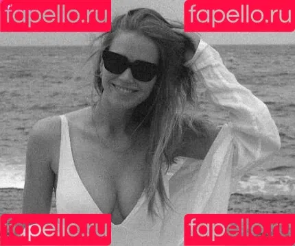 Melanie Kroll Onlyfans Photo Gallery 