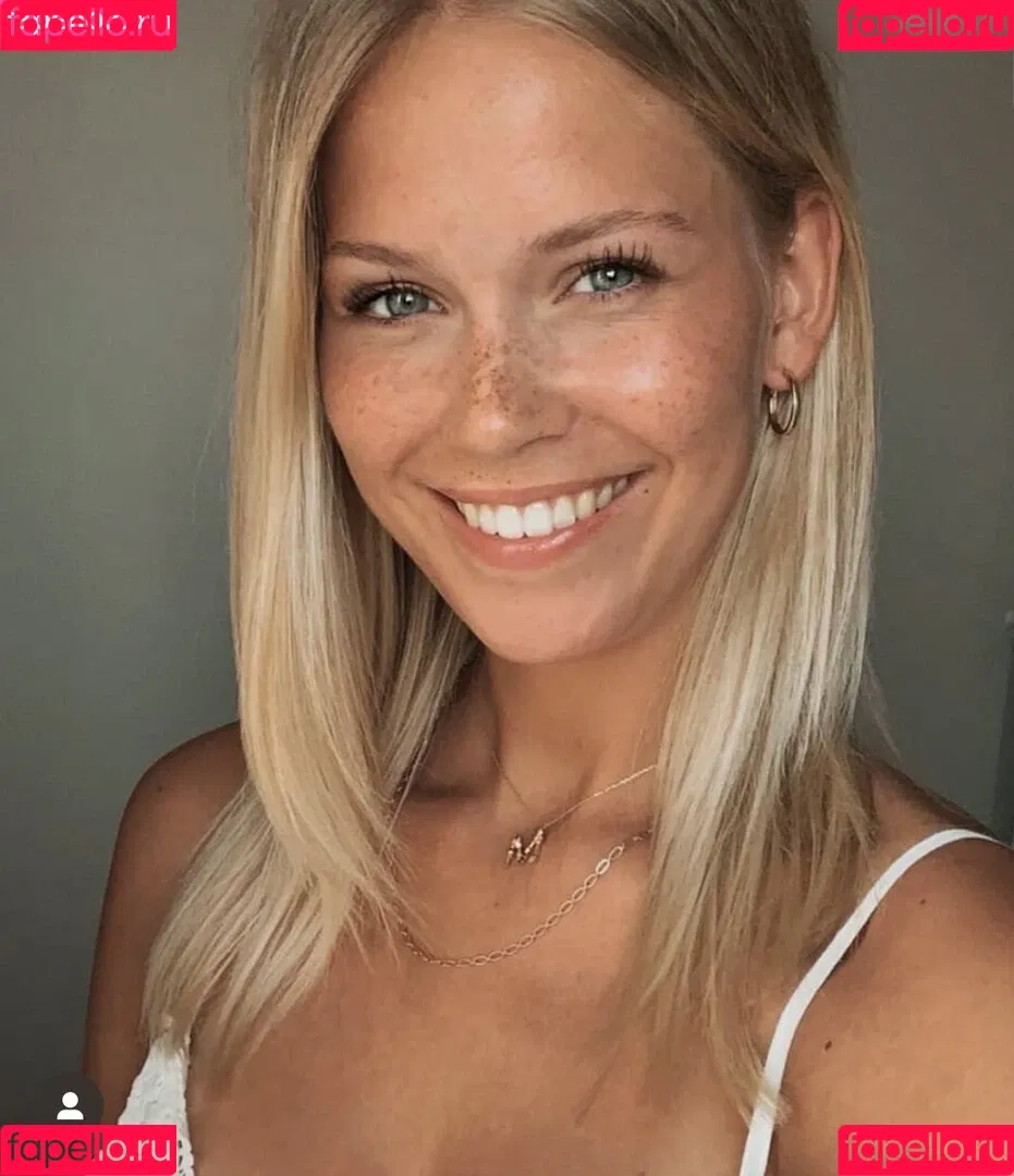 Melanie Kroll Onlyfans Photo Gallery 