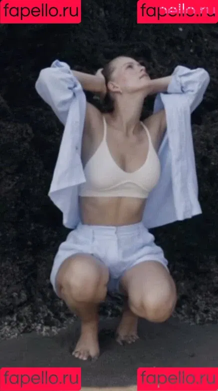 Melanie Kroll Onlyfans Photo Gallery 