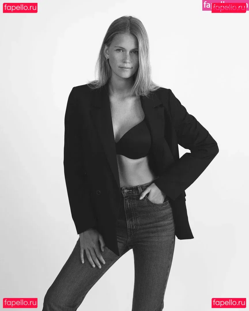 Melanie Kroll Onlyfans Photo Gallery 