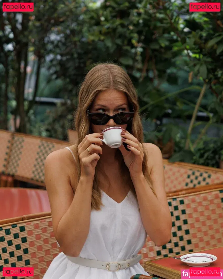 Melanie Kroll Onlyfans Photo Gallery 