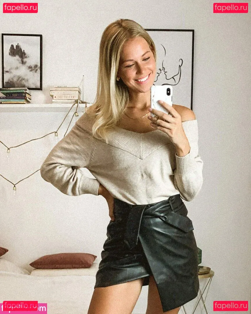 Melanie Kroll Onlyfans Photo Gallery 