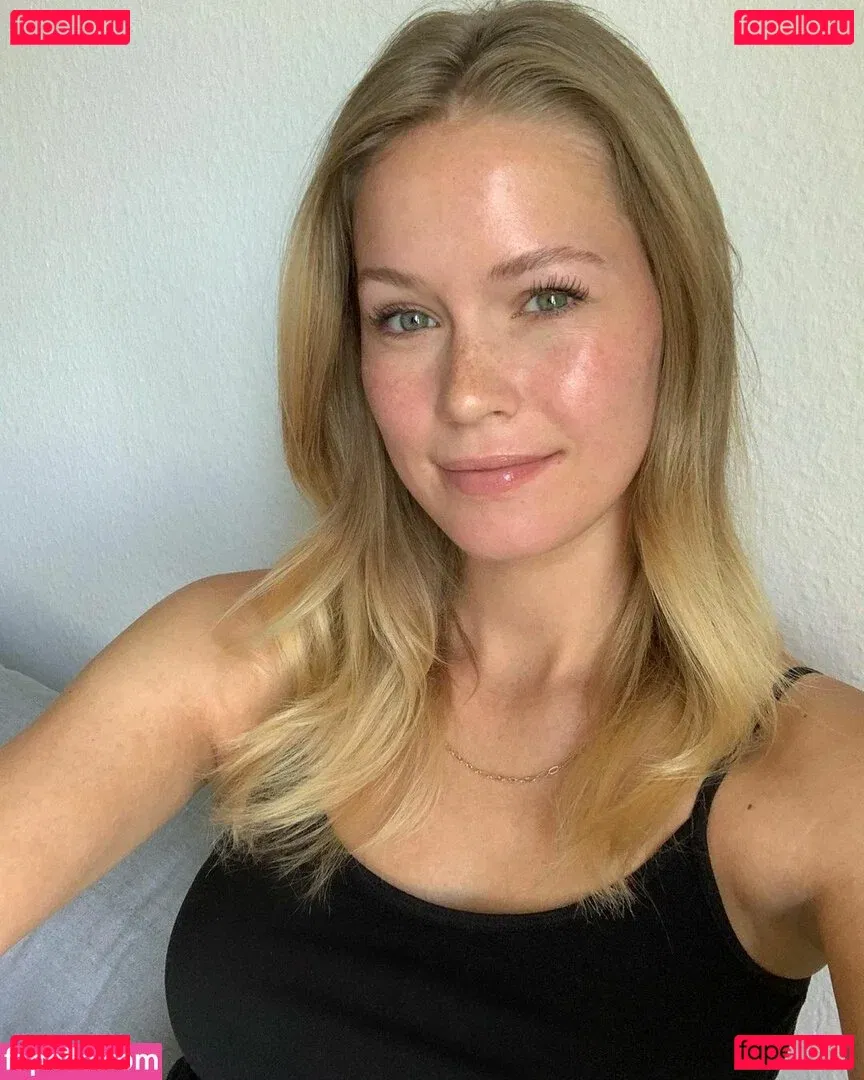 Melanie Kroll Onlyfans Photo Gallery 