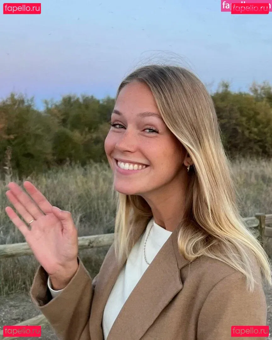 Melanie Kroll Onlyfans Photo Gallery 