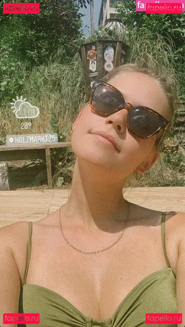 Melanie Kroll Onlyfans Photo Gallery 