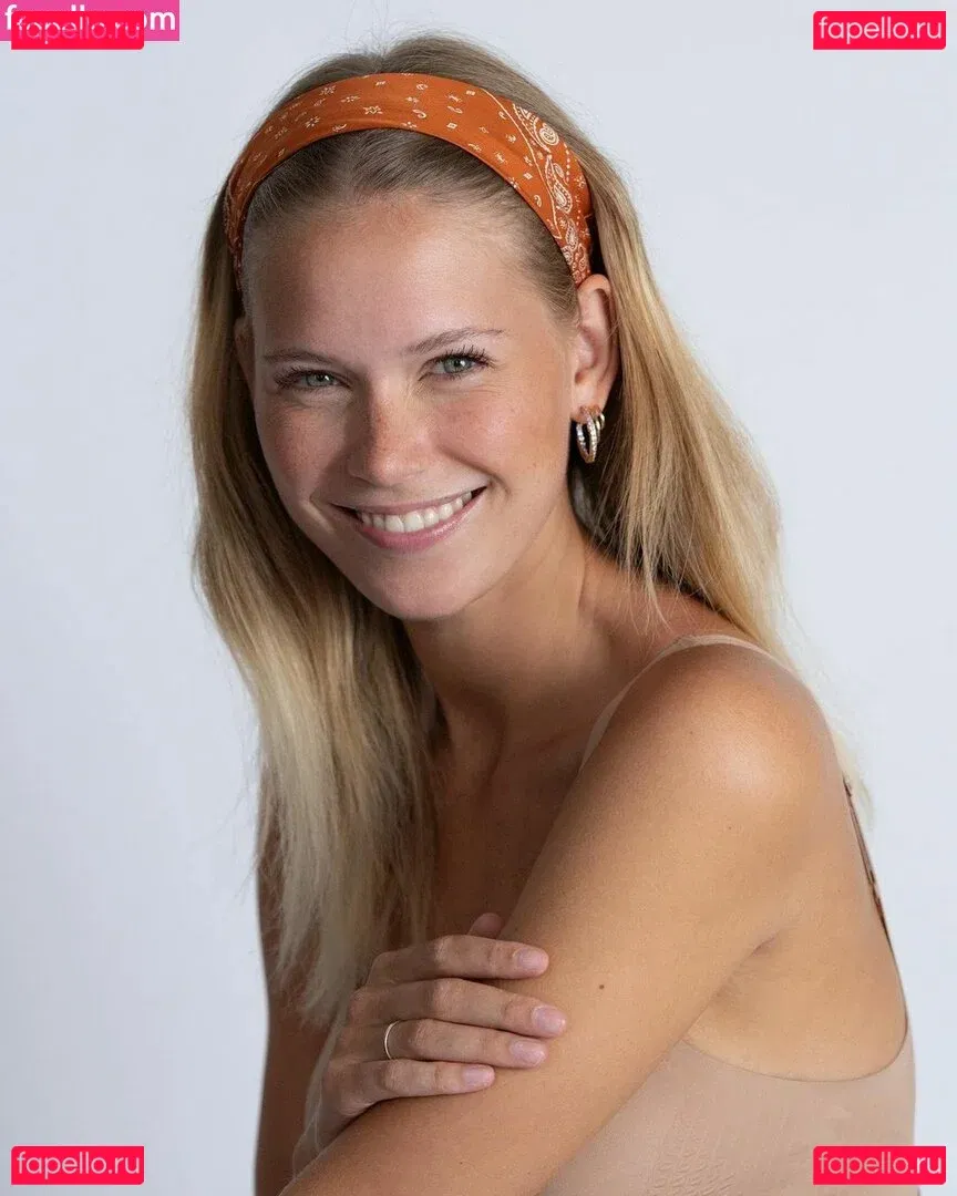 Melanie Kroll Onlyfans Photo Gallery 