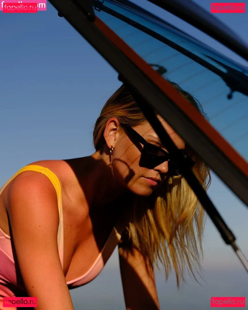 Melanie Kroll Onlyfans Photo Gallery 