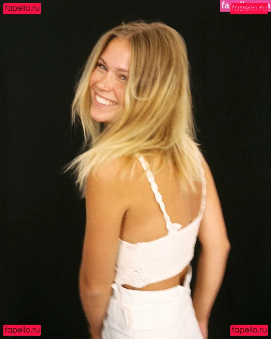 Melanie Kroll Onlyfans Photo Gallery 