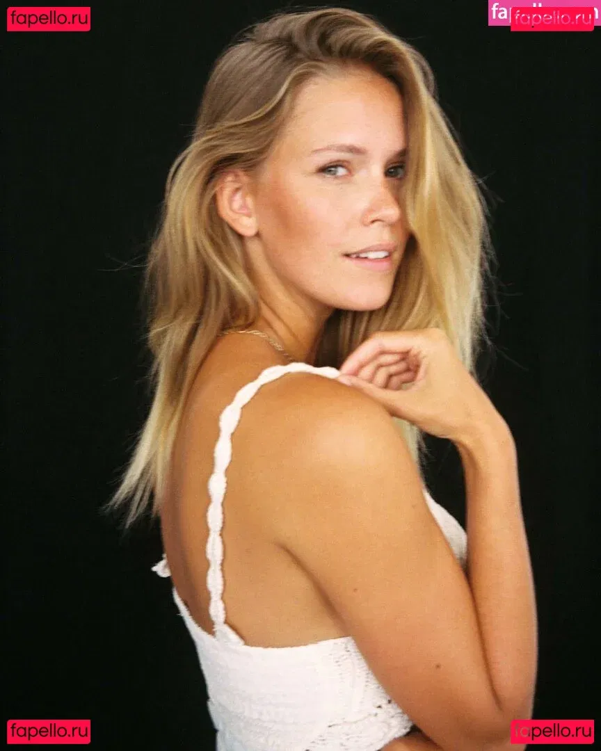 Melanie Kroll Onlyfans Photo Gallery 