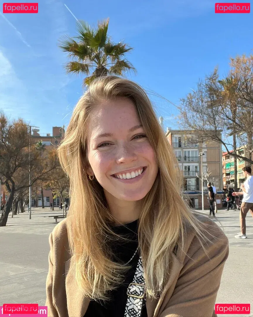 Melanie Kroll Onlyfans Photo Gallery 