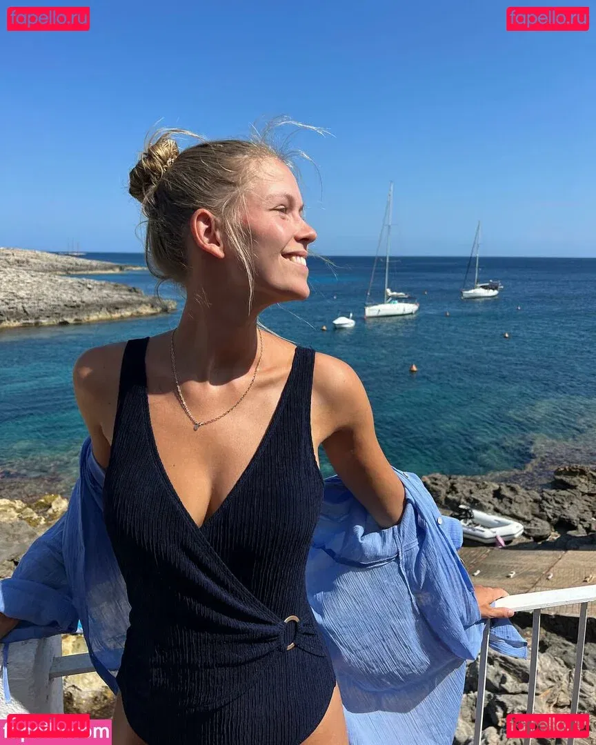 Melanie Kroll Onlyfans Photo Gallery 