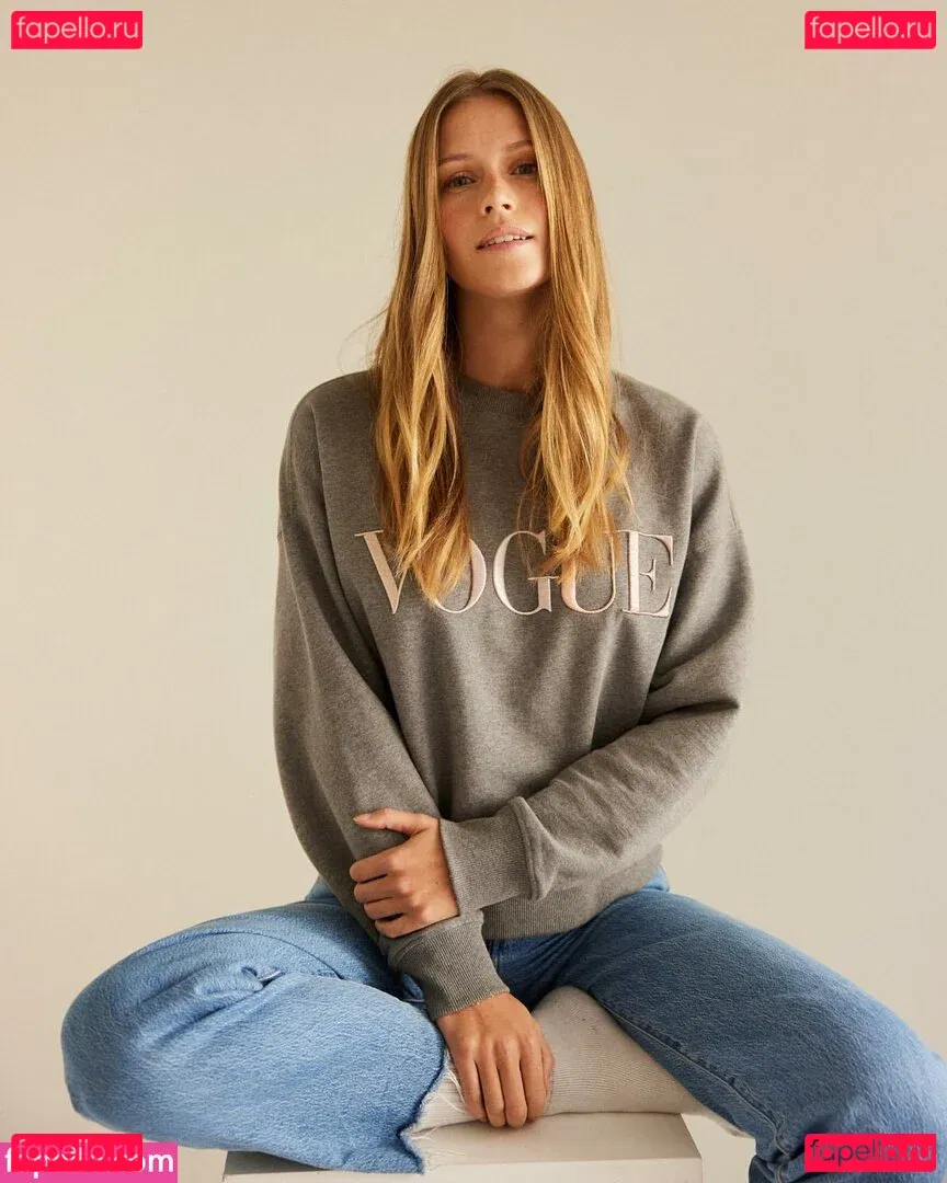 Melanie Kroll Onlyfans Photo Gallery 