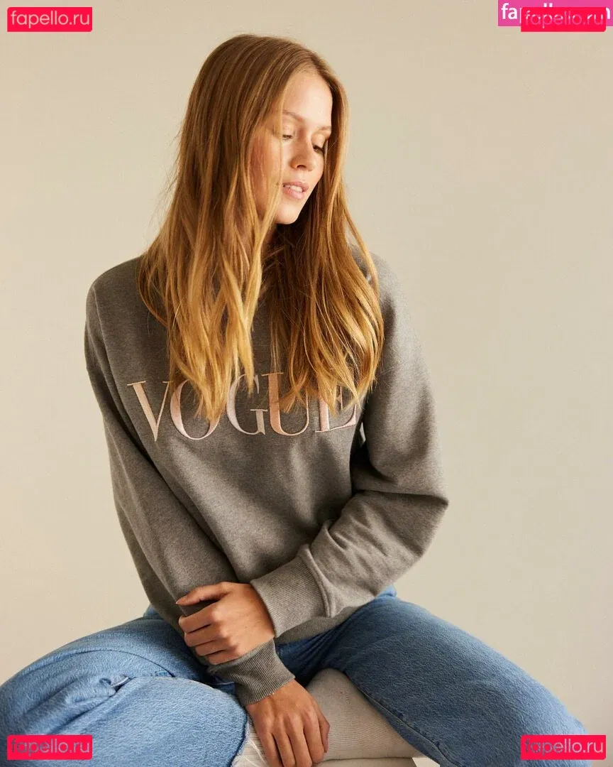 Melanie Kroll Onlyfans Photo Gallery 