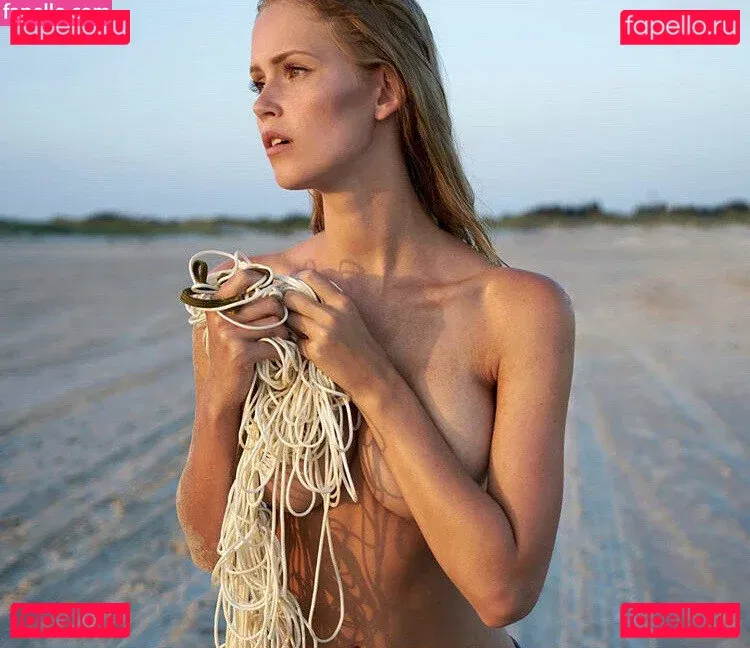 Melanie Kroll Onlyfans Photo Gallery 