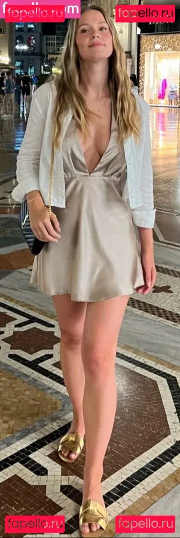 Melanie Kroll Onlyfans Photo Gallery 