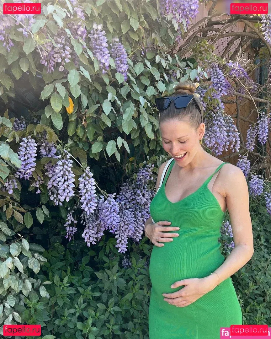 Melanie Kroll Onlyfans Photo Gallery 